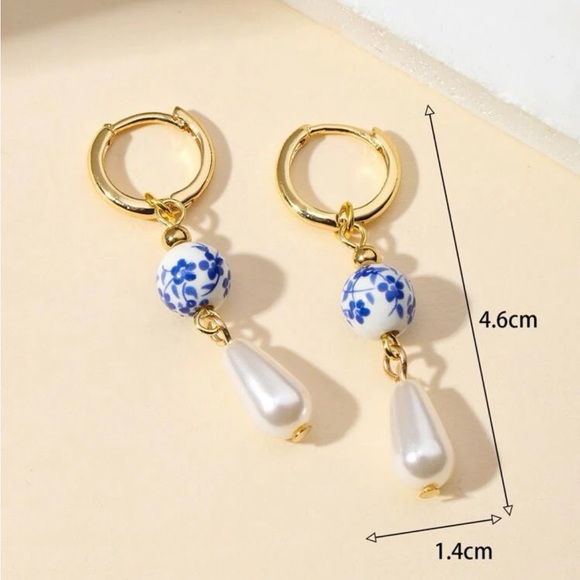 ✨Ceramic Pearl Earrings - Picture 6 of 7